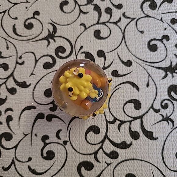 Winnie the Pooh Mini Snow Globe - Picture 5 of 6